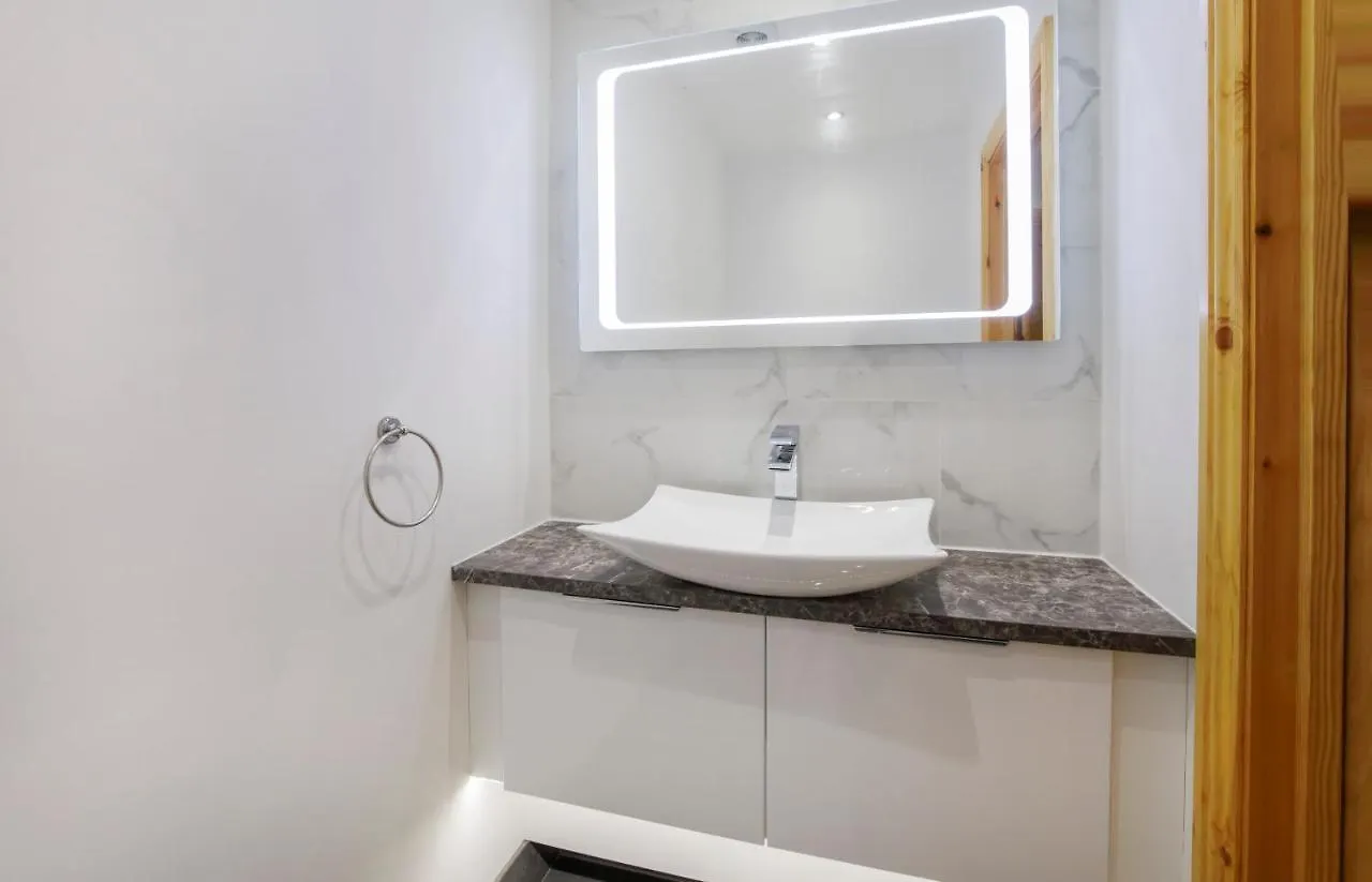 The Haven At The Lawrence Apartments Йорк 0*,  Великобритания